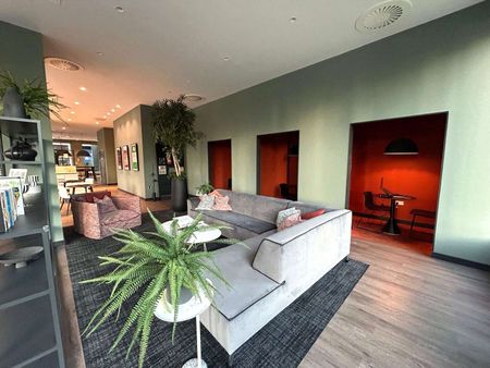 Two Bedroom | Two Bathroom | Media City Location | 24 hour Concierge & Roof Top Terrace - Photo 2