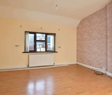 43 Iveagh Crescent, Belfast, BT12 6AW - Photo 4