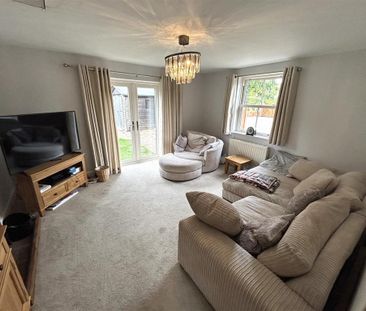 5 bedroom detached house to rent - Photo 2