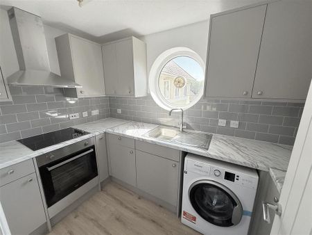 2 bedroom flat to rent - Photo 5