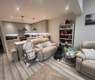 3 bedroom terraced house to rent - Photo 2