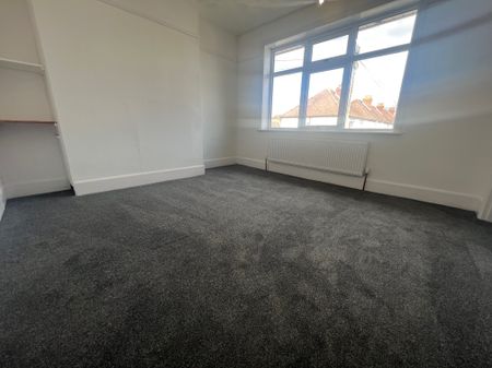 3 bedroom semi-detached house to rent - Photo 3