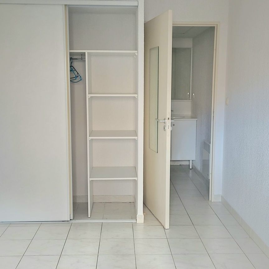 Location Appartement 2 pièces 35m² MARSEILLE 5ème - Photo 1