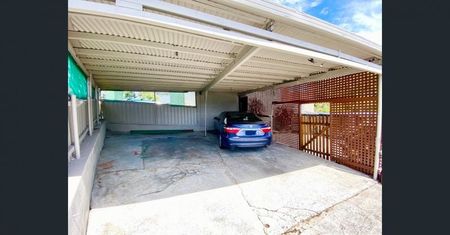 Spacious family home with outdoor undercover entertainment area - Photo 3