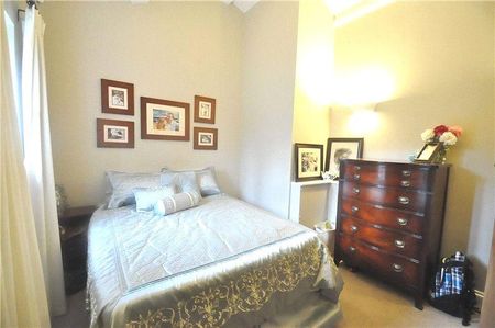 2 bedroom semi-detached house to rent - Photo 3