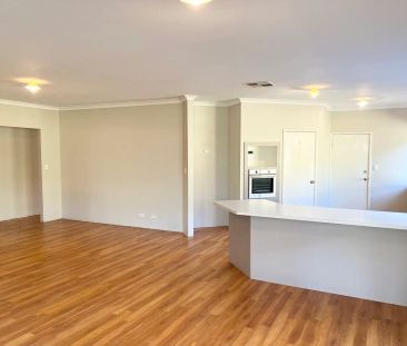 “NOT FAR FROM COCKBURN CENTRAL and COCKBURN GATEWAY SHOPPING CENTRE” - Photo 6