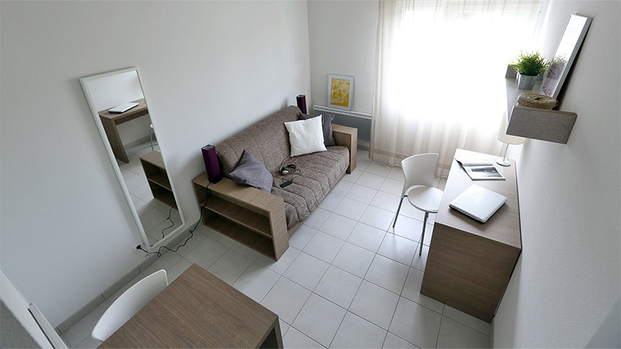 ST 18m² étage cour - Photo 1