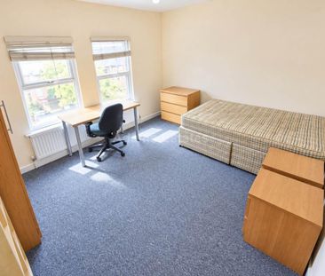 4 bedroom terraced house to rent - Photo 4
