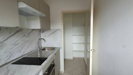 Appartement avec terrasse ! - Photo 3