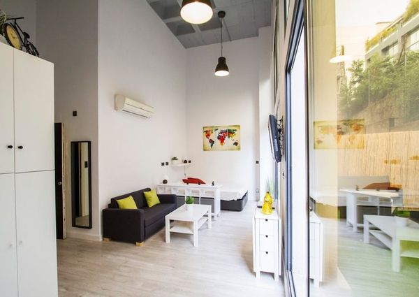 Calle Miguel Yuste, Madrid, Community of Madrid 28037