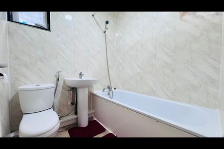 2 Bed Flat, Fanshawe Avenue, IG11 - Photo 4