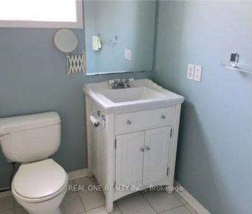 Detached Home For Lease | W9048314 - Photo 6