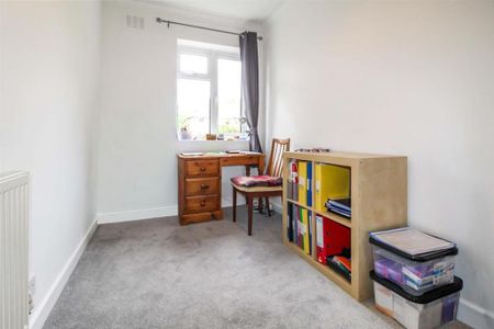 2 bedroom maisonette to rent - Photo 3