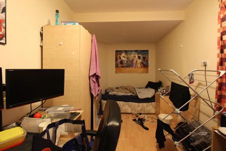 6 bedroom terraced house to rent - Photo 5