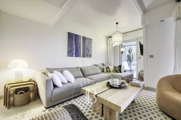 SAINT-TROPEZ - CENTRE VILLE - APPARTEMENT 2 CHAMBRES - PARKING - Photo 1