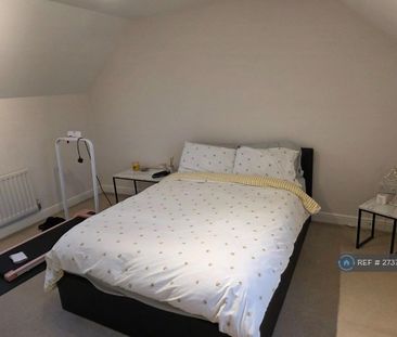 3 bedroom terraced house to rent - Photo 5