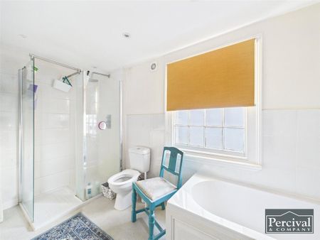 2 bedroom terraced house to rent - Photo 4