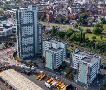 Accessible Classic En-suite - Photo 2