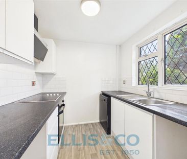 2 bedroom terraced house to rent - Photo 2