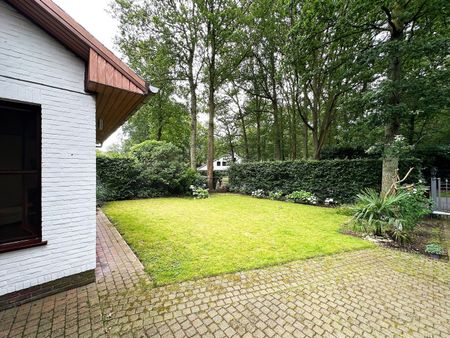 Mooie woning met 3 slaapkamers, bureau, garage en oprit gelegen in Schilde! - Photo 5