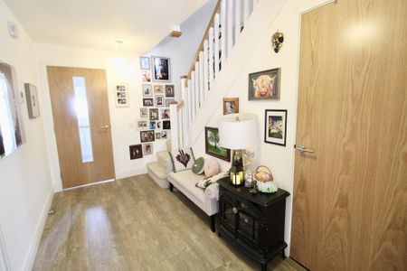 5 bedroom detached house to rent - Photo 5