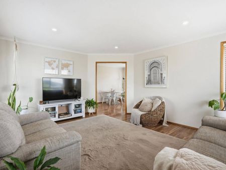 Immaculate & Modern Unit! - Photo 2