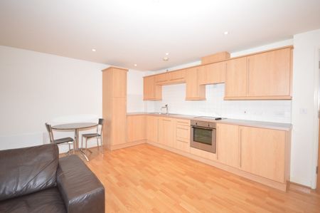 Queens Mews, Park Grange Road, Sheffield, Nr City Centre, S2 3RX - Photo 2