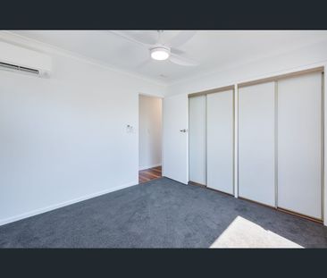 6/73 Bayview Street, Runaway Bay, Qld 4216 - Photo 5