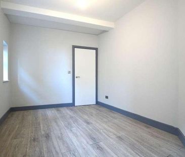 Crowborough Hill, Crowborough, TN6 - Photo 2