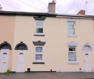 2 bedroom terraced house to rent - Photo 2