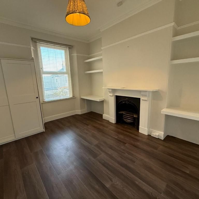 5 bedroom terraced house to rent - Photo 1