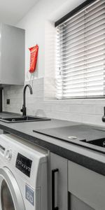 6 bedroom house to rent - Photo 3