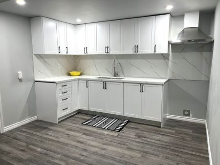 For Lease - 4 Brennan Road Unit# Room 1, Ajax, Ontario - Photo 5