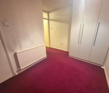 St Marys Avenue South, Southall, UB2 - Photo 6