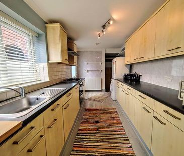 4 bedroom house share to rent - Photo 3