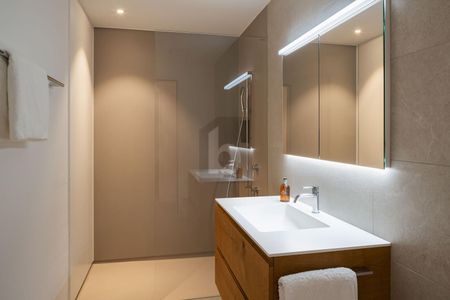 LUXURIÖS MIT TRAUMHAFTER AUSSICHT - Foto 2