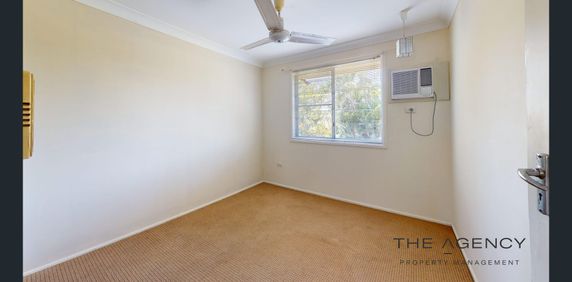 Neat & Tidy Unit In A Convenient Location! - Photo 2