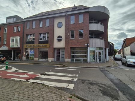 Appartement met 2 slaapkamers, ruim terras en staanplaats - Photo 4