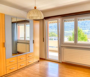 FOR RENT Beautiful, renovated 4½-room apartment in the heart of Noës - Photo 3