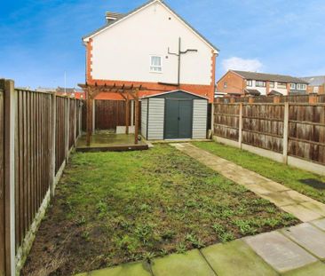 3 bedroom semi-detached house to rent - Photo 5