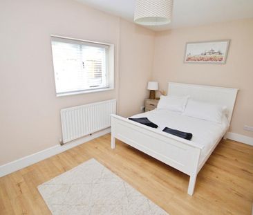 2 bedroom detached house to rent - Photo 3