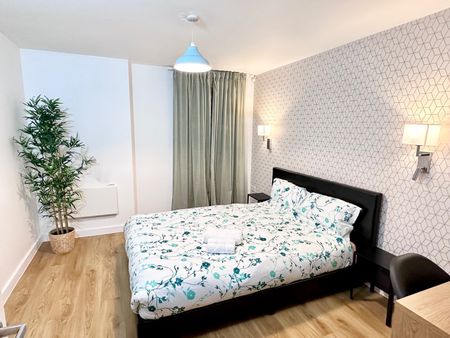 2 Bed Flat, Emmeline, M40 - Photo 5