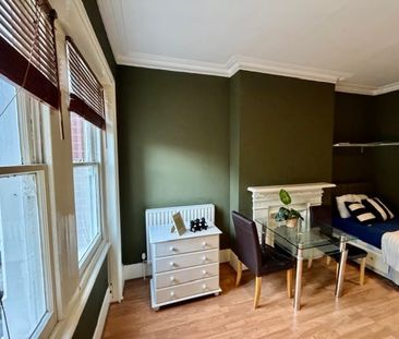 Room in a Shared House, Ravenscroft Road, W4 - Photo 6