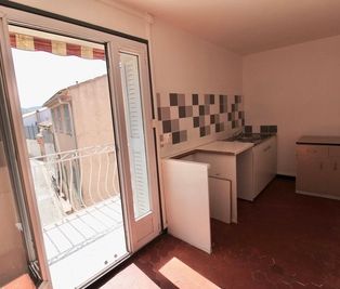 Location Appartement 3 pièces 59m² PIERREFEU DU VAR 83390 - Photo 4