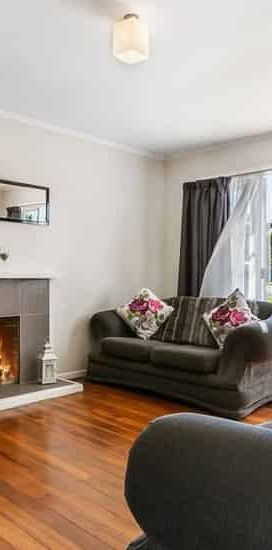 Lovely home - Photo 1