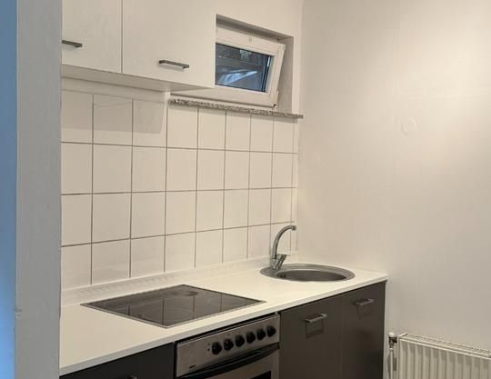 Perfekt für Pendler: Ruhige Soutterainwohnung - Foto 1