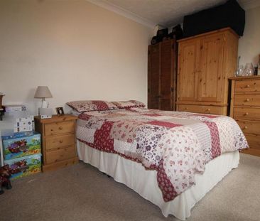 1 bedroom semi-detached house to rent - Photo 3