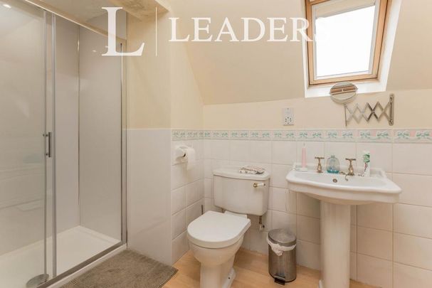 5 bedroom house to rent - Photo 1