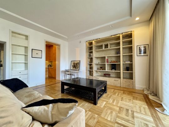 Francuska | Kamienica | 2 balkony | Parking - Photo 1