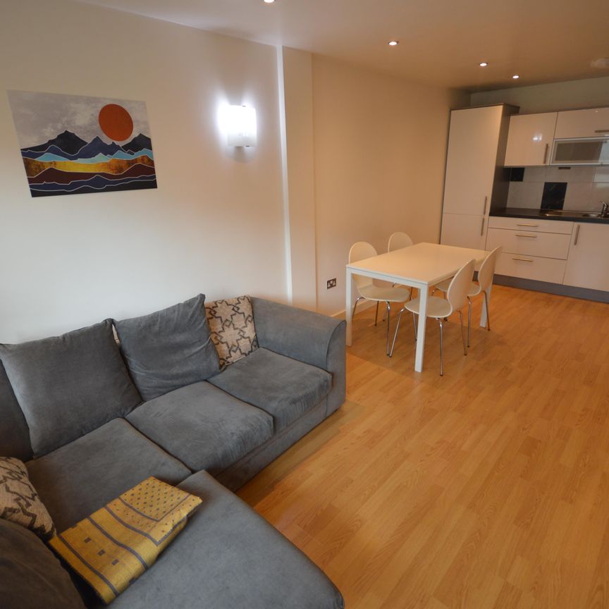 2 bedroom apartment to rent - Photo 1